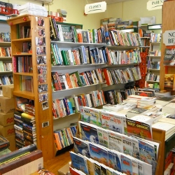 BermudaBookStoreInside (250x250)